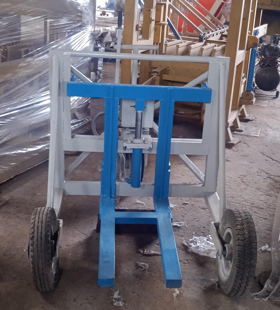 Pallet truck